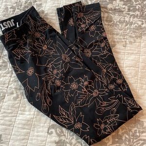 Nike women leg a see leggings size S